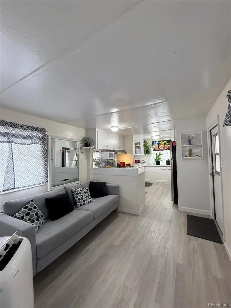 1050 S Pierce Street Lakewood CO 80226