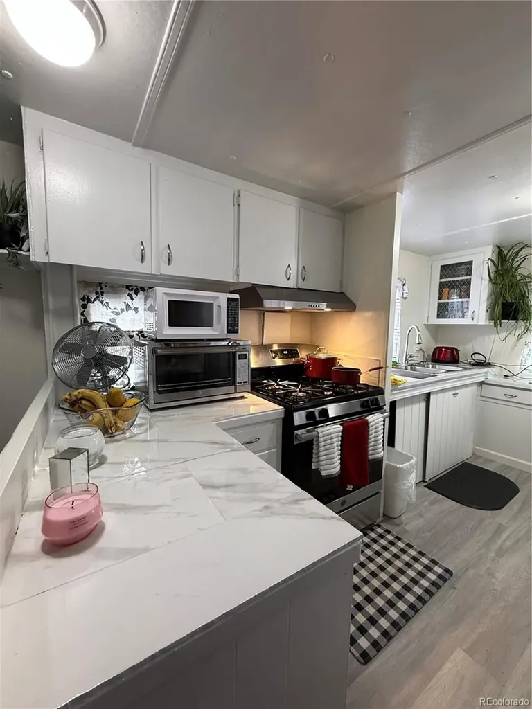 1050 S Pierce Street Lakewood CO 80226