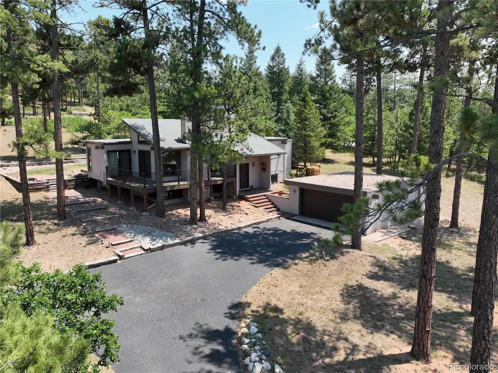 4751 Red Rock Drive Larkspur CO 80118