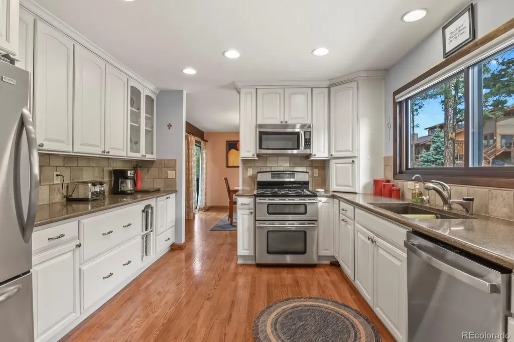 4751 Red Rock Drive Larkspur CO 80118