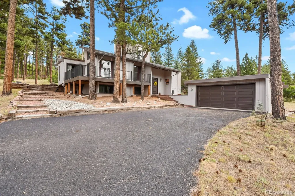 4751 Red Rock Drive Larkspur CO 80118