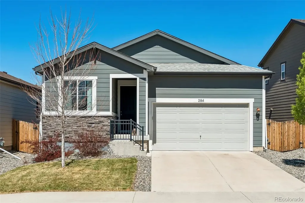 284 Vista Cliff Circle Castle Rock CO 80104