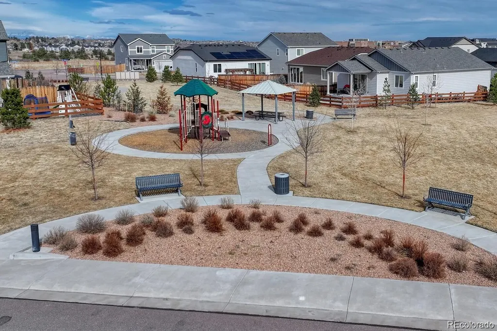 284 Vista Cliff Circle Castle Rock CO 80104