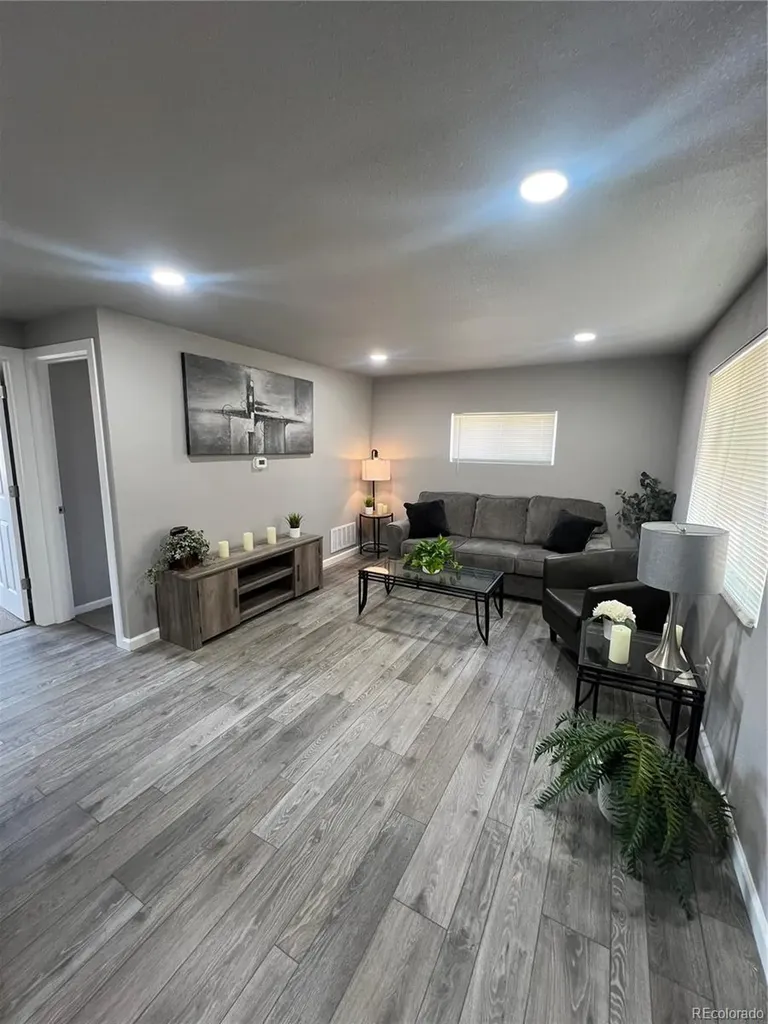 6751 Birch Street Commerce City CO 80022