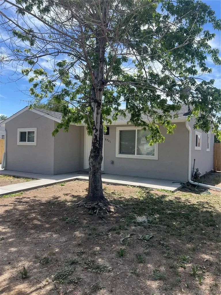 6751 Birch Street Commerce City CO 80022