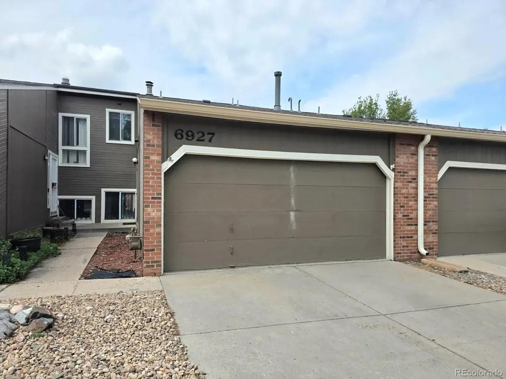 6927 S Bryant Street Littleton CO 80120
