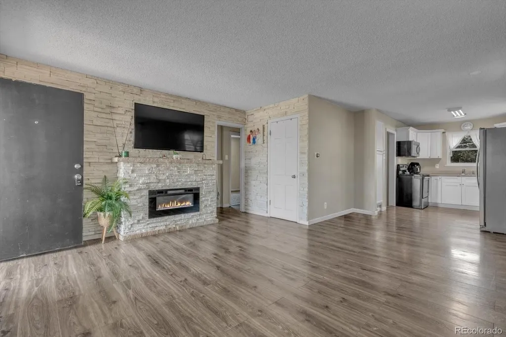 7140 E 60th Way Commerce City CO 80022