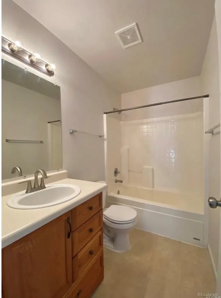 3824 S Kirk Way Aurora CO 80013