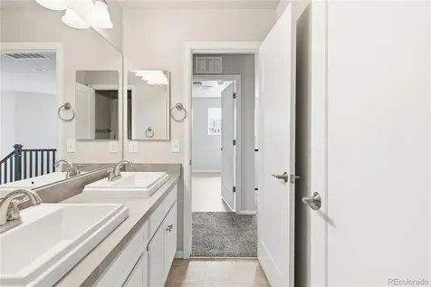 27141 E Frost Place Aurora CO 80016