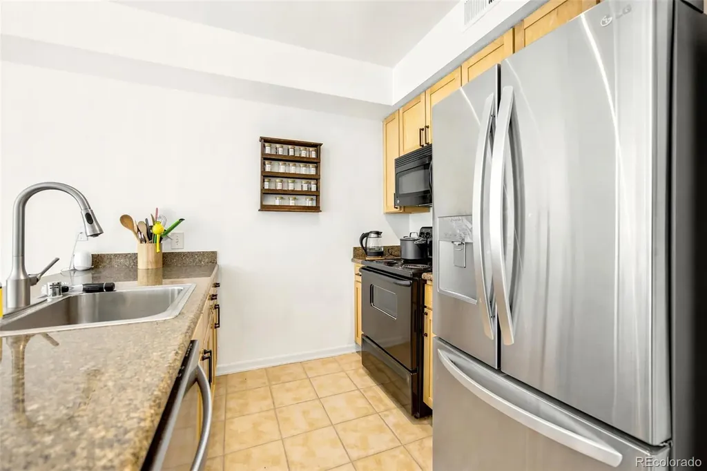 1623 Saint Paul Street Denver CO 80206