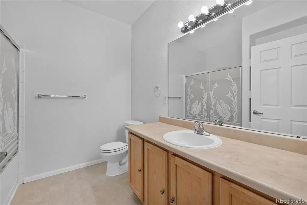 5255 Memphis Street Denver CO 80239