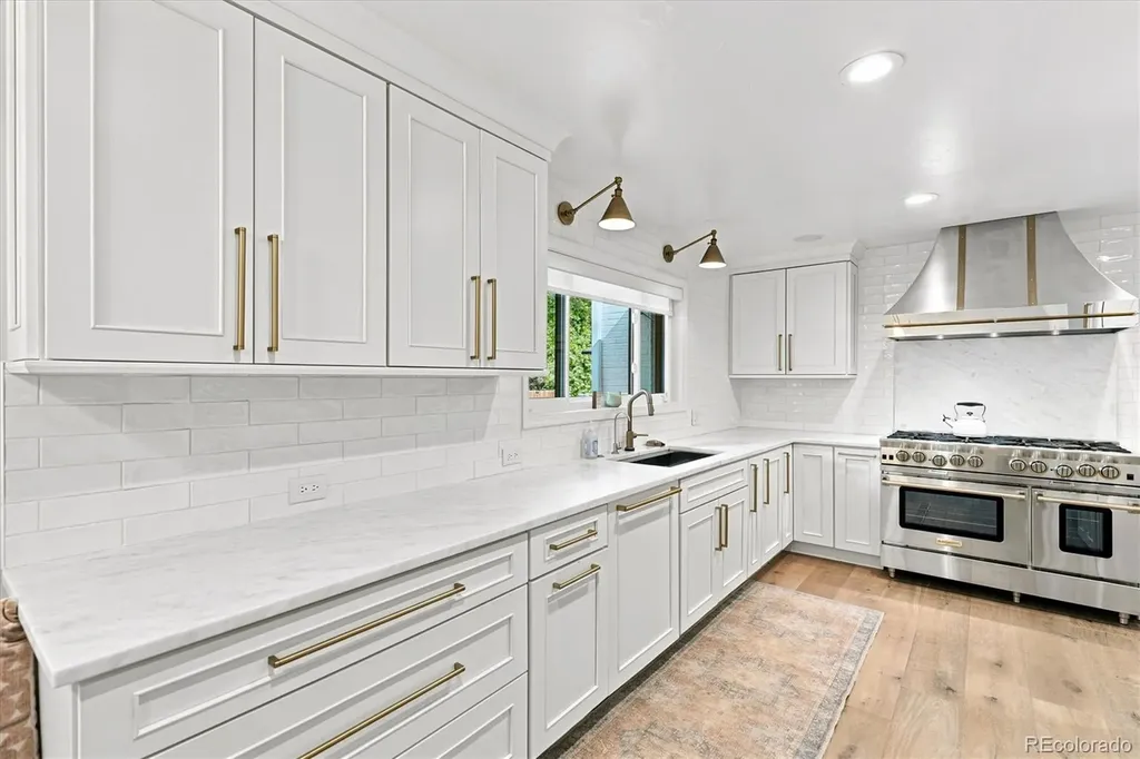 5001 Bow Mar Drive Littleton CO 80123