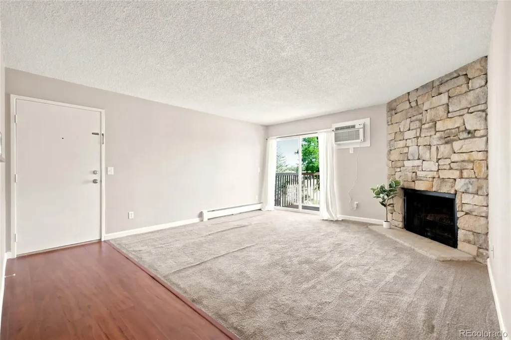 381 S Ames Street Lakewood CO 80226