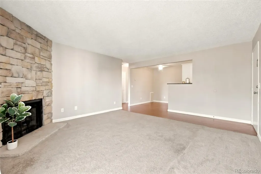 381 S Ames Street Lakewood CO 80226