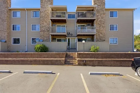 381 S Ames Street Lakewood CO 80226