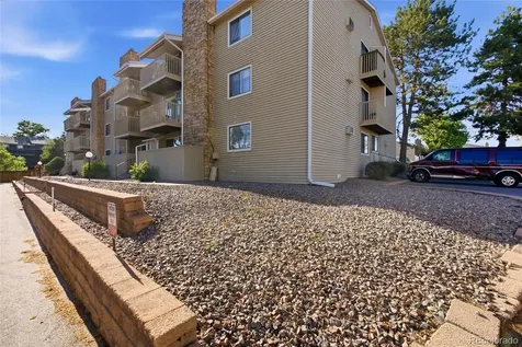381 S Ames Street Lakewood CO 80226