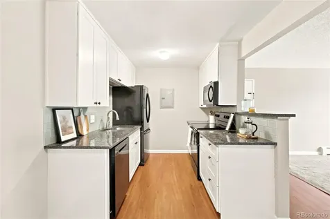 381 S Ames Street Lakewood CO 80226