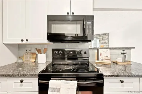 381 S Ames Street Lakewood CO 80226