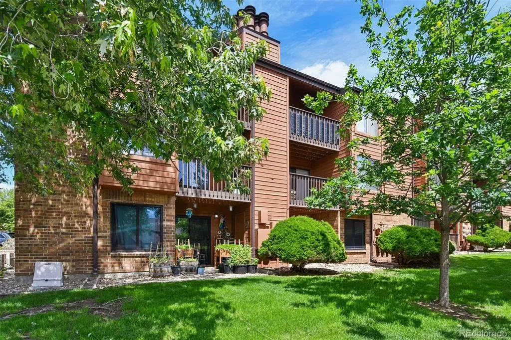 443 Wright Street Lakewood CO 80228