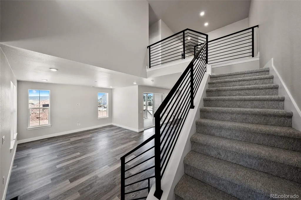 8741 Whiteclover Street Littleton CO 80125