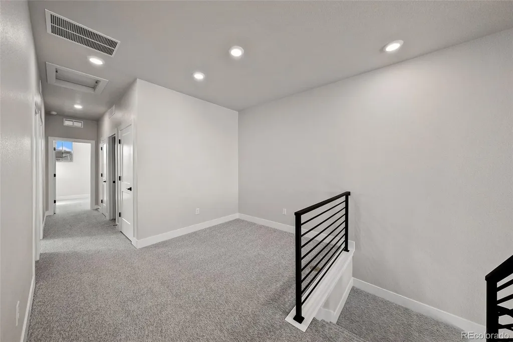 8741 Whiteclover Street Littleton CO 80125