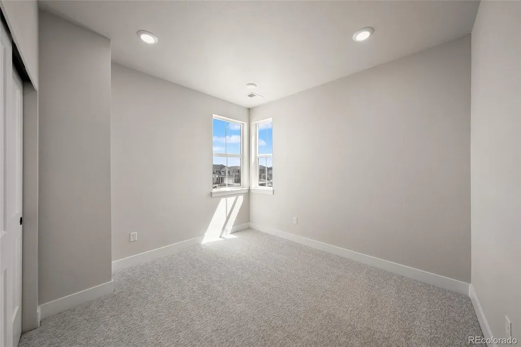 8741 Whiteclover Street Littleton CO 80125