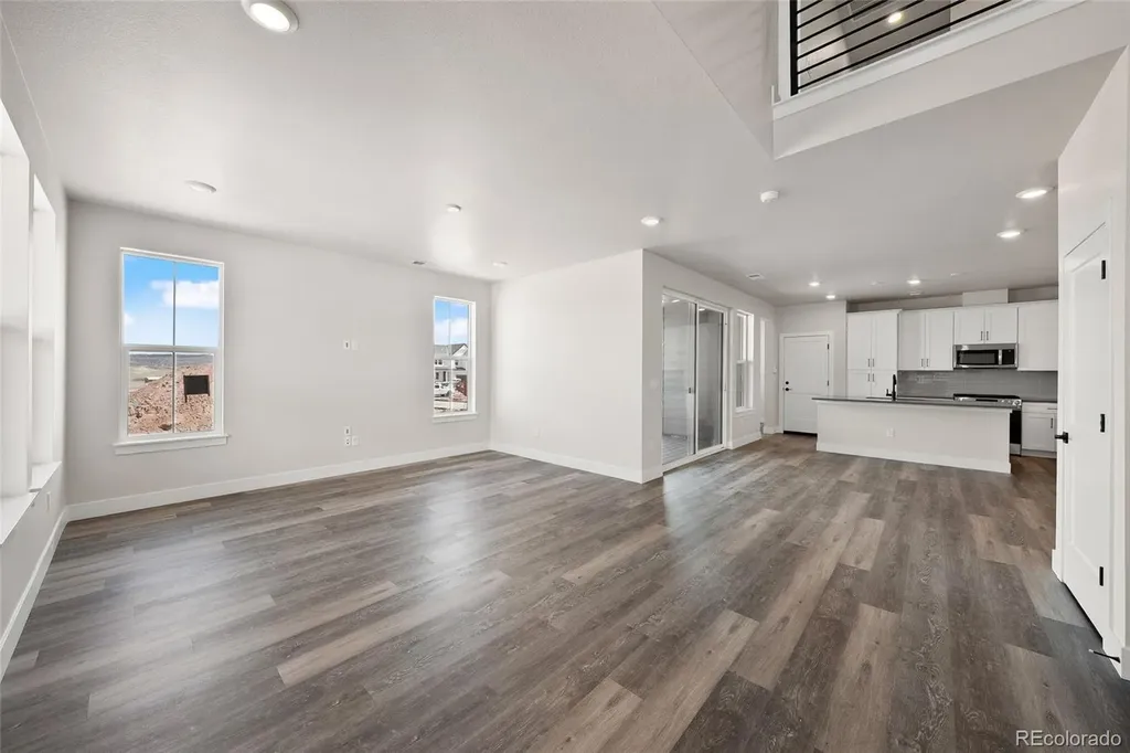 8741 Whiteclover Street Littleton CO 80125