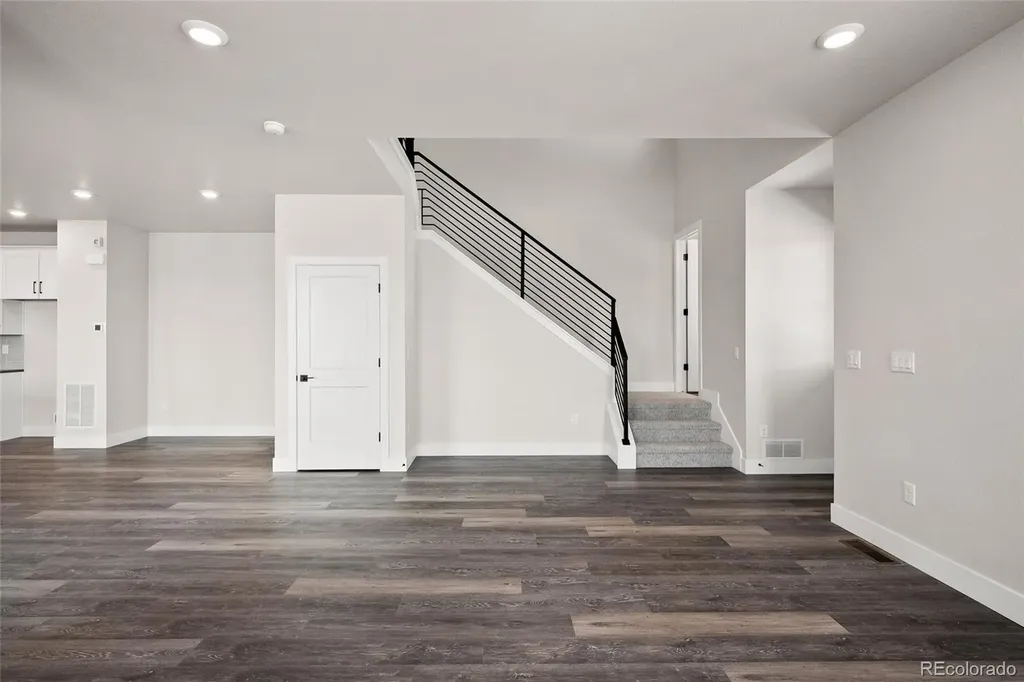 8741 Whiteclover Street Littleton CO 80125
