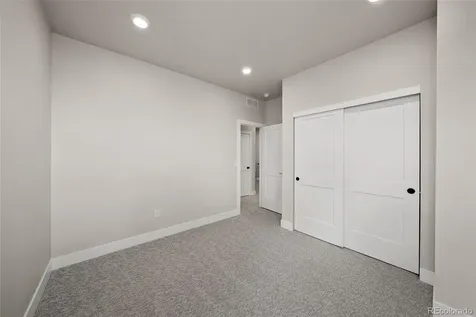 8741 Whiteclover Street Littleton CO 80125