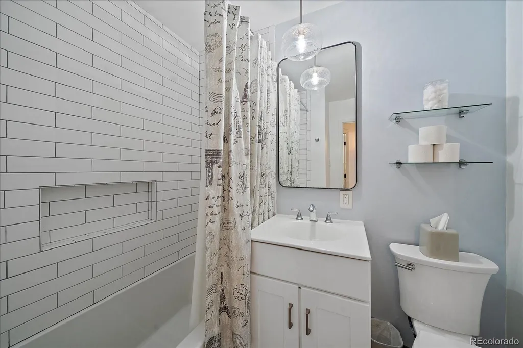 8244 E Kenyon Drive Denver CO 80237