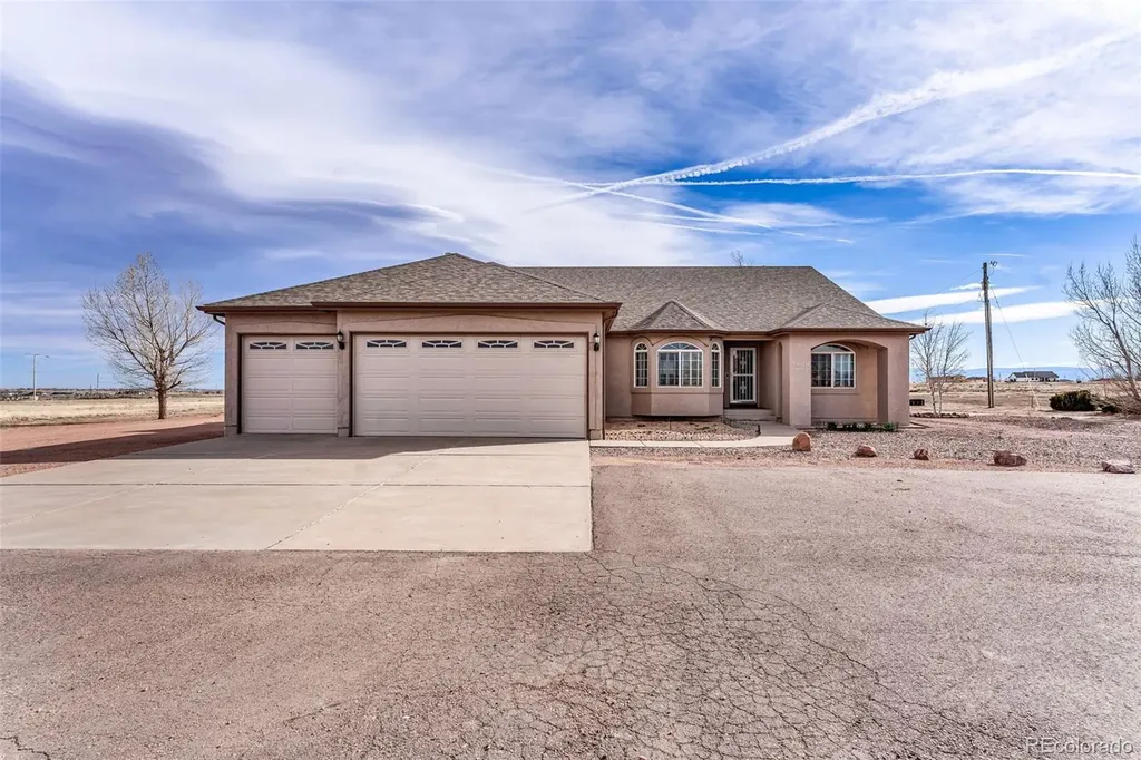 1408 E Kiva Drive Pueblo CO 81007