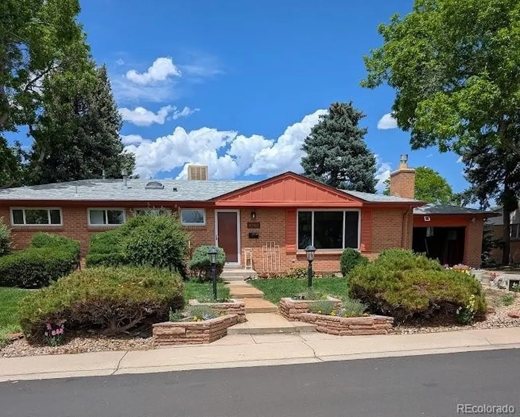 6763 S Ash Way Centennial CO 80122