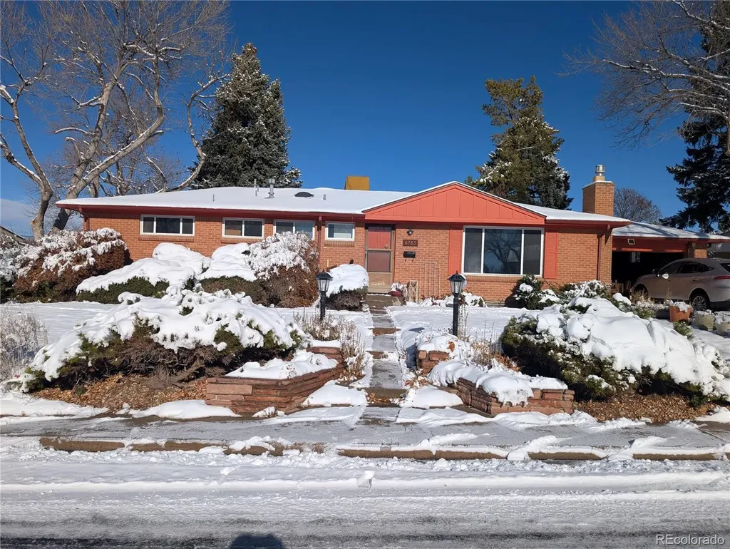 6763 S Ash Way Centennial CO 80122
