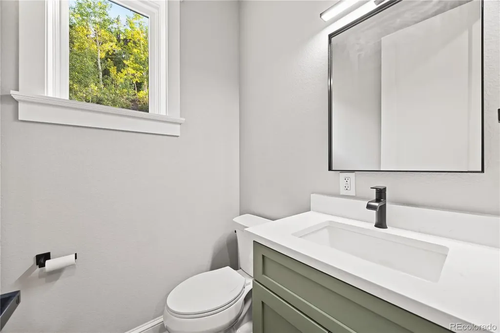 11867 Coal Creek Heights Drive Golden CO 80403