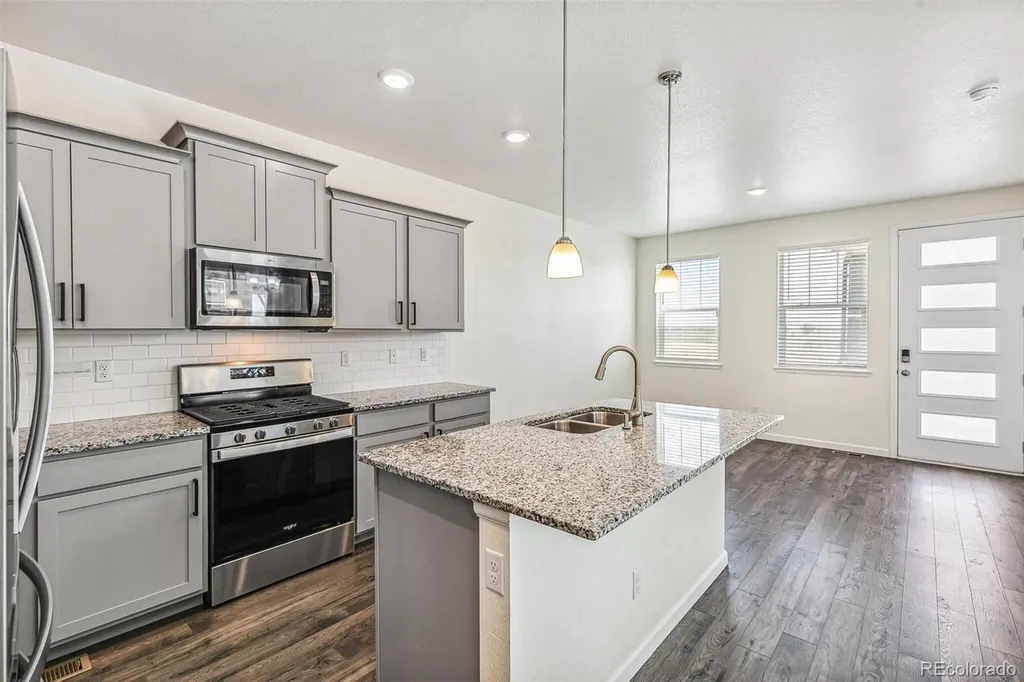 21761 E 7th Avenue Aurora CO 80018