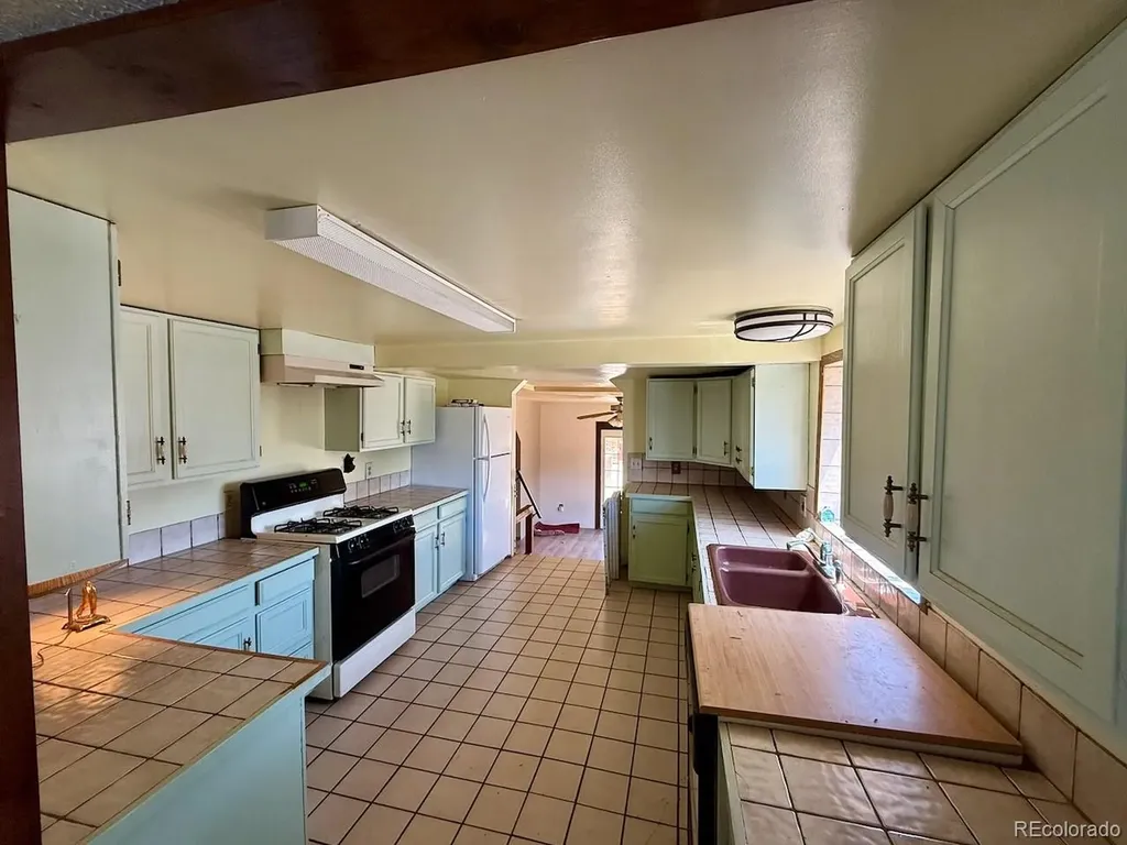 2625 W Yale Avenue Denver CO 80219