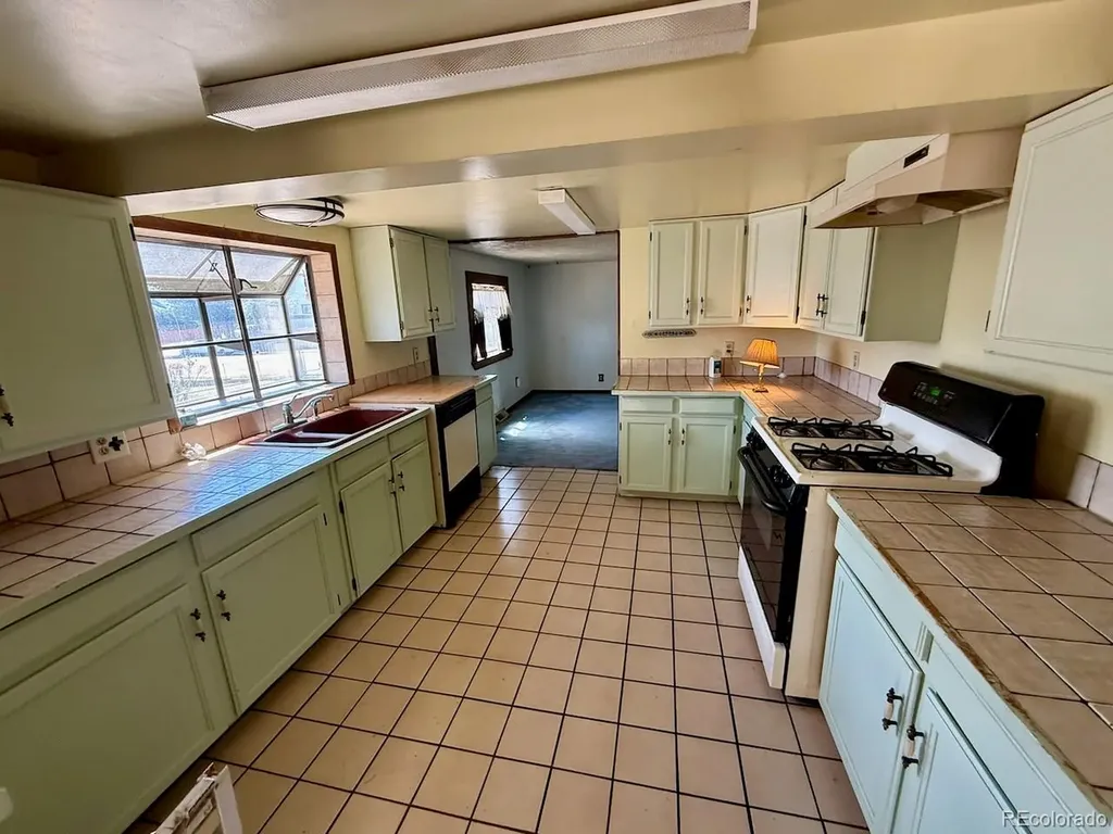 2625 W Yale Avenue Denver CO 80219