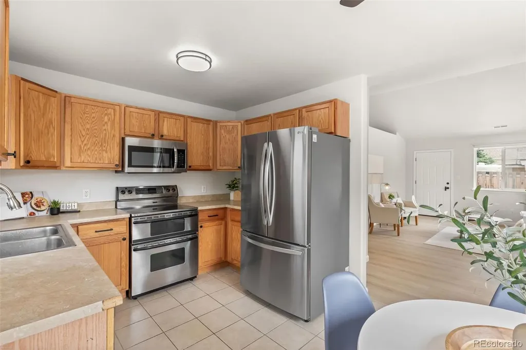 879 S Newton Street Denver CO 80219