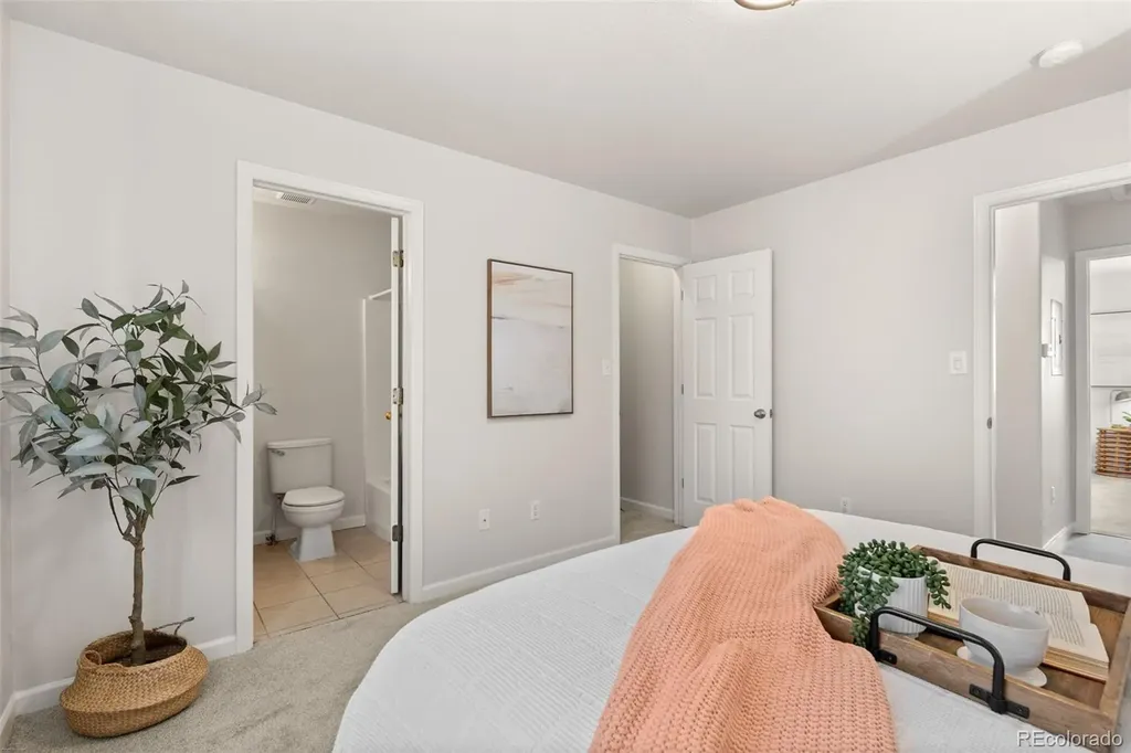 879 S Newton Street Denver CO 80219
