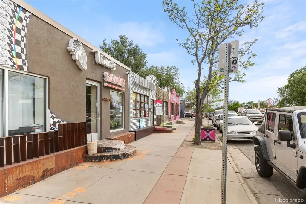 879 S Newton Street Denver CO 80219