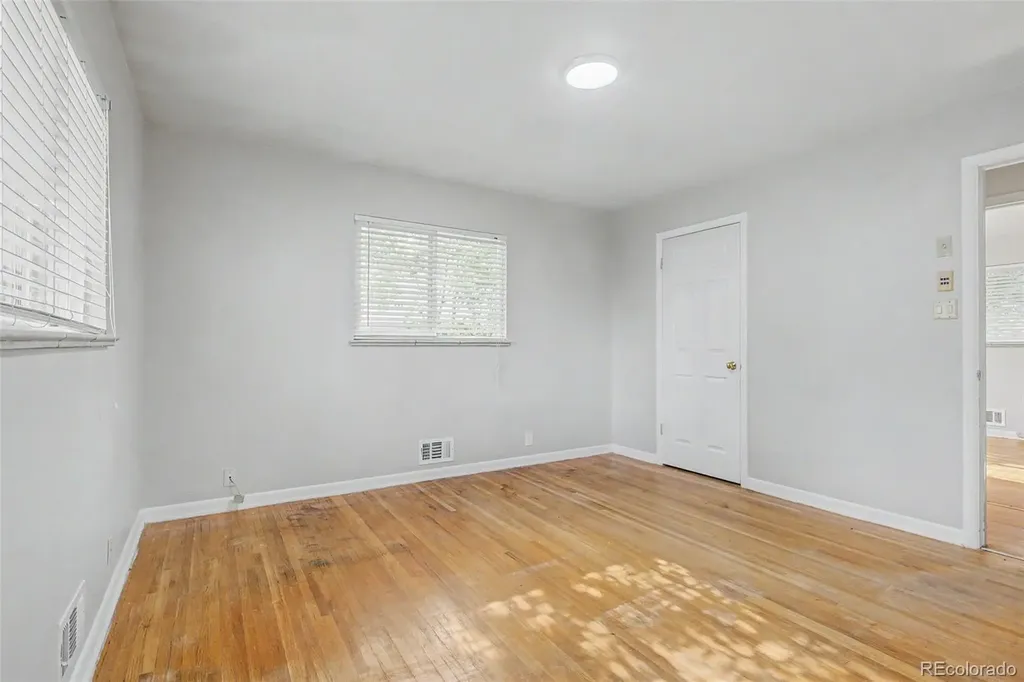 5326 E Atlantic Place Denver CO 80222