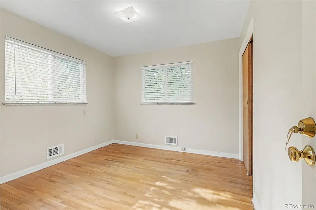 5326 E Atlantic Place Denver CO 80222