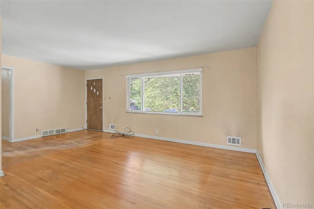 5326 E Atlantic Place Denver CO 80222