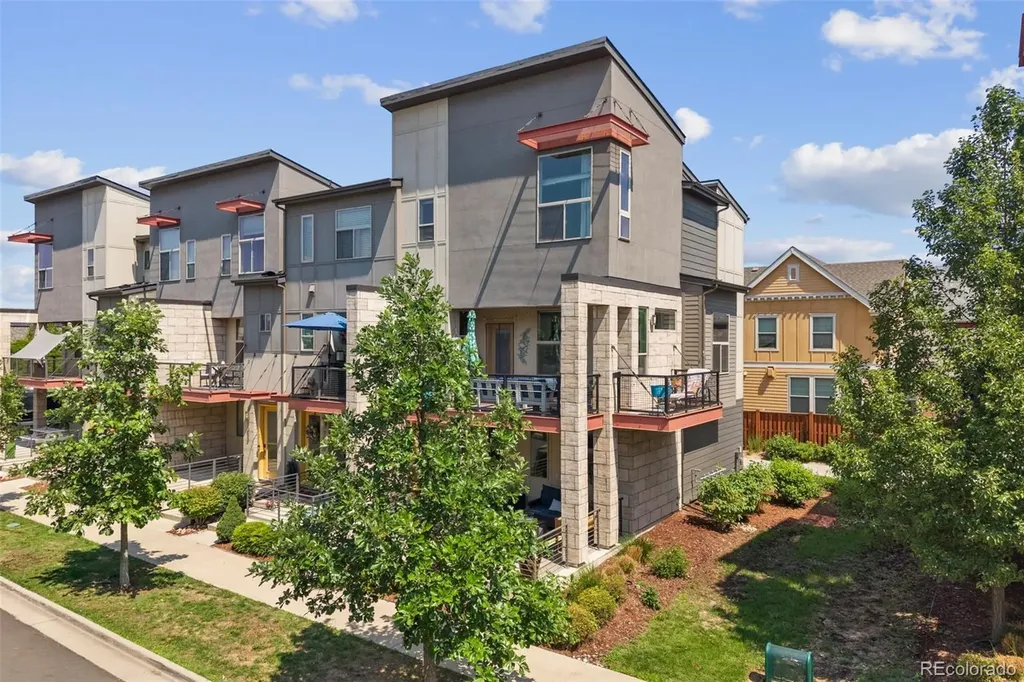 9045 E 49th Place Denver CO 80238