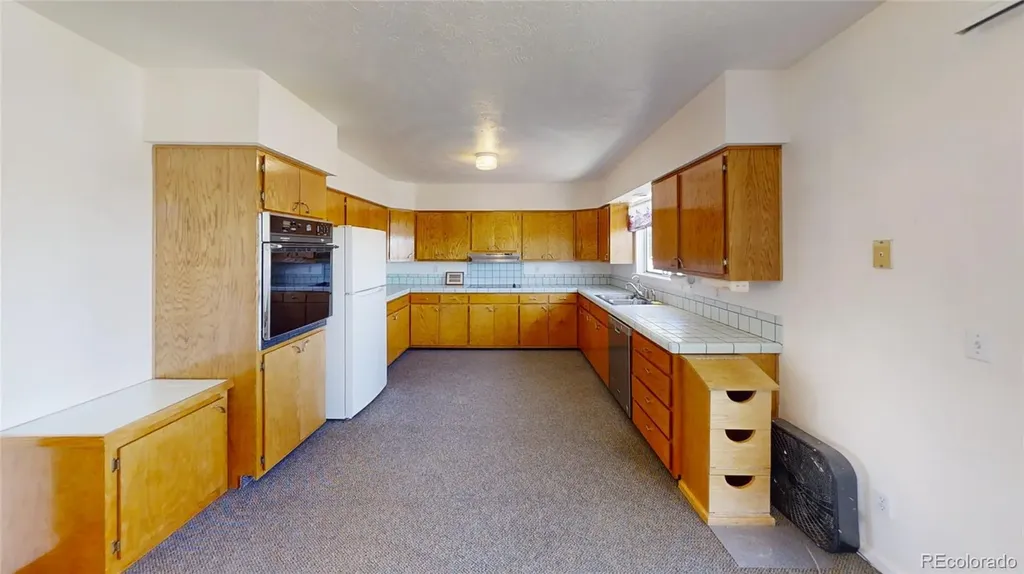 2504 Haskell Place Watkins CO 80137