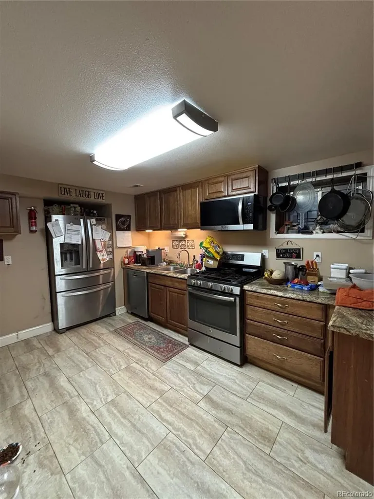 2504 Haskell Place Watkins CO 80137