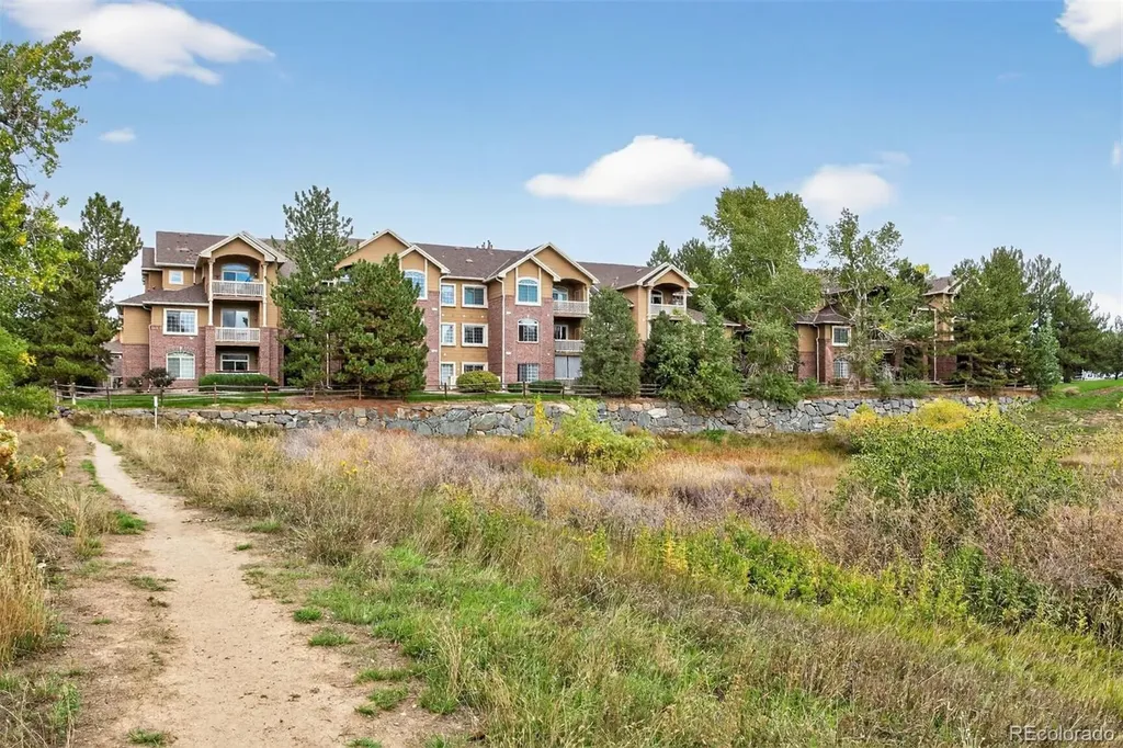 1631 W Canal Circle Littleton CO 80120