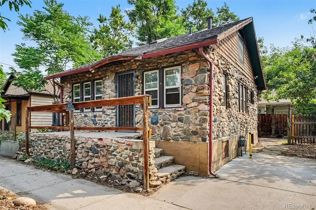 815 Arapahoe Street Golden CO 80401