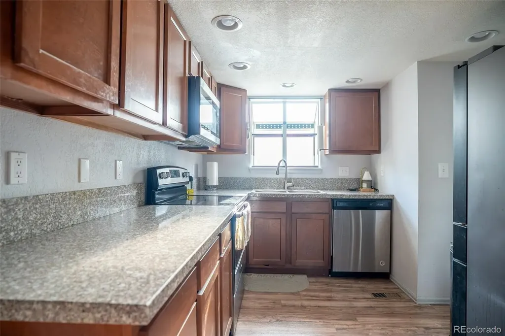 4107 S Rifle Way Aurora CO 80013