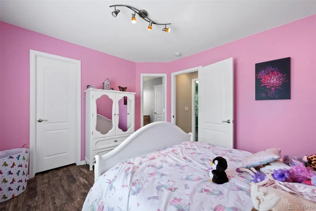 4124 E Hinsdale Circle Centennial CO 80122